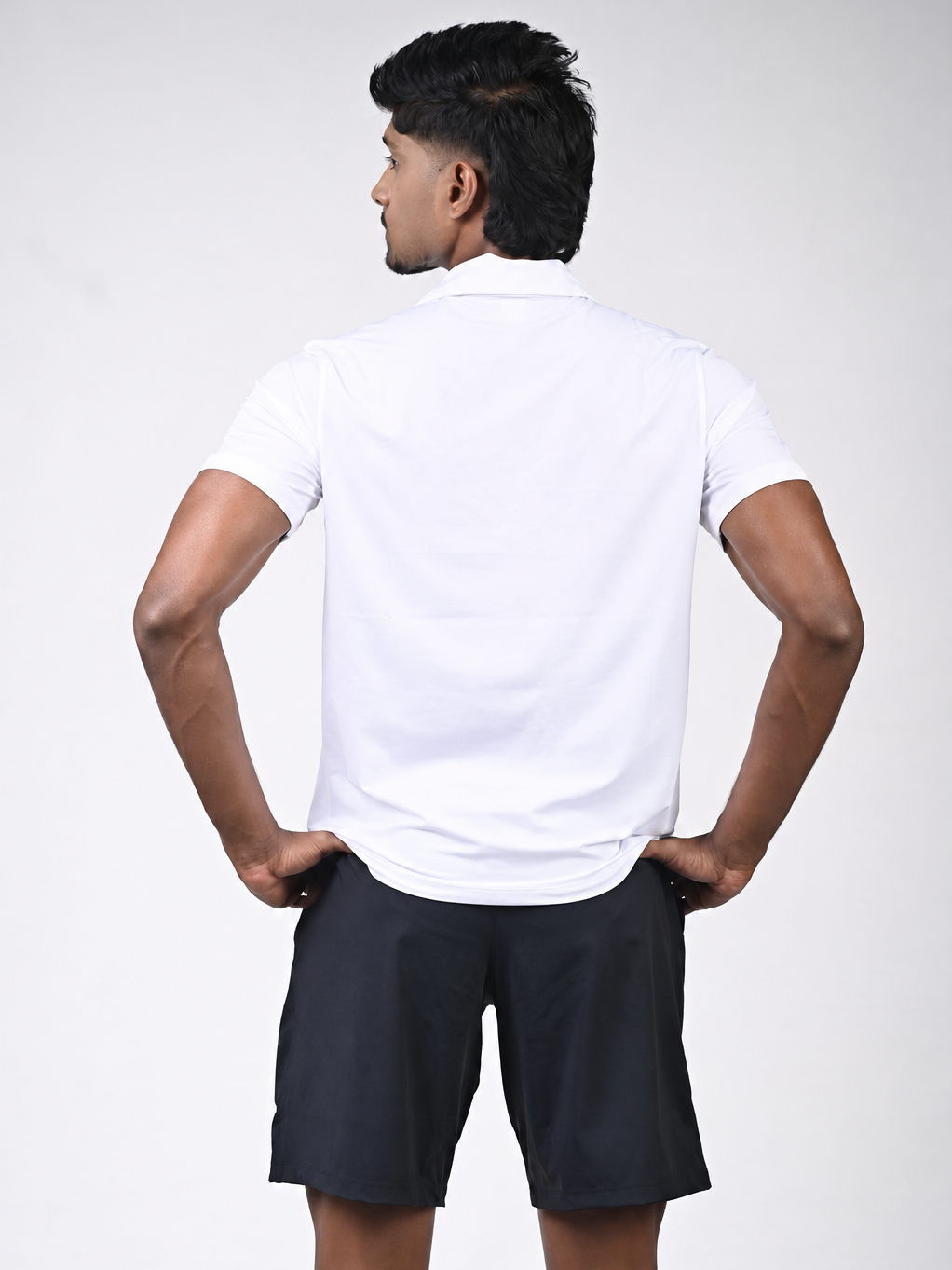VAYU Men’s Golf Polo T-Shirt – Quiet Luxury