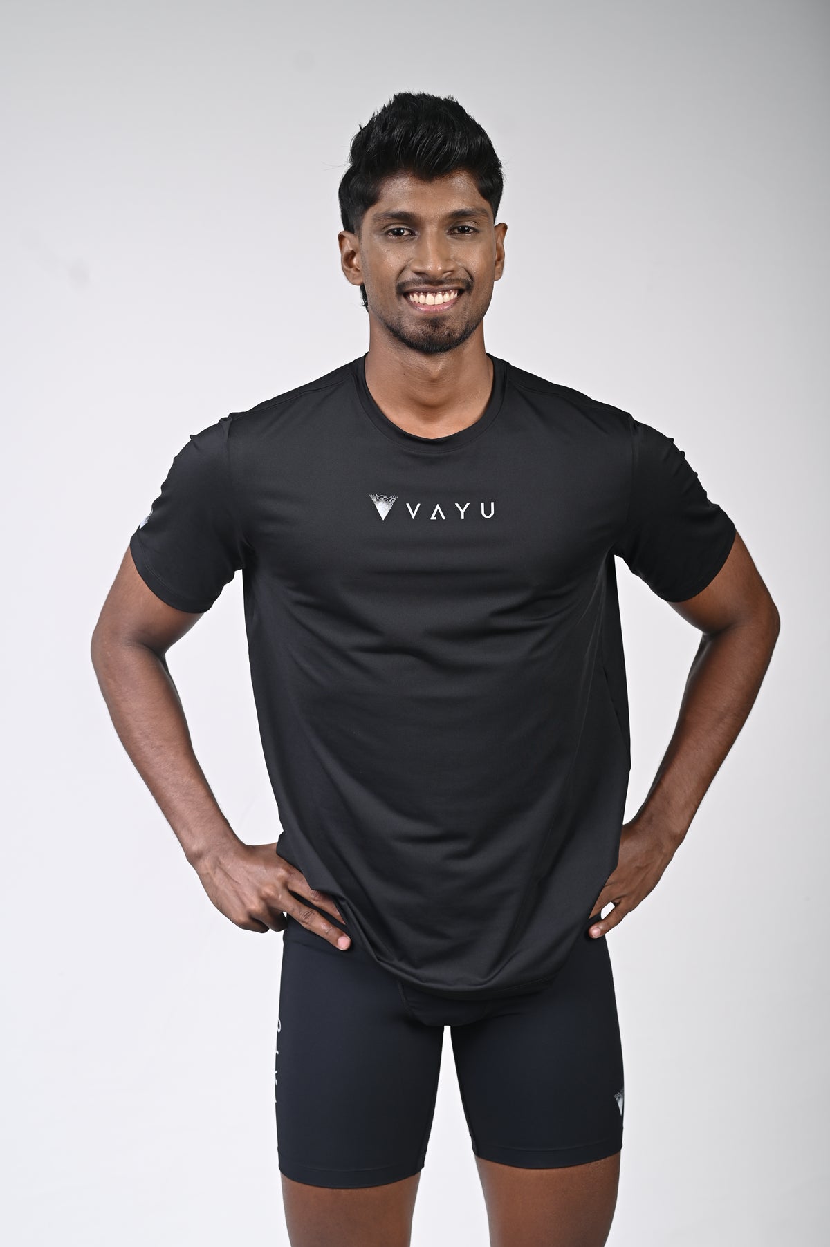 VAYU Men's Crew Neck T-Shirt – Everyday Performance Activewear