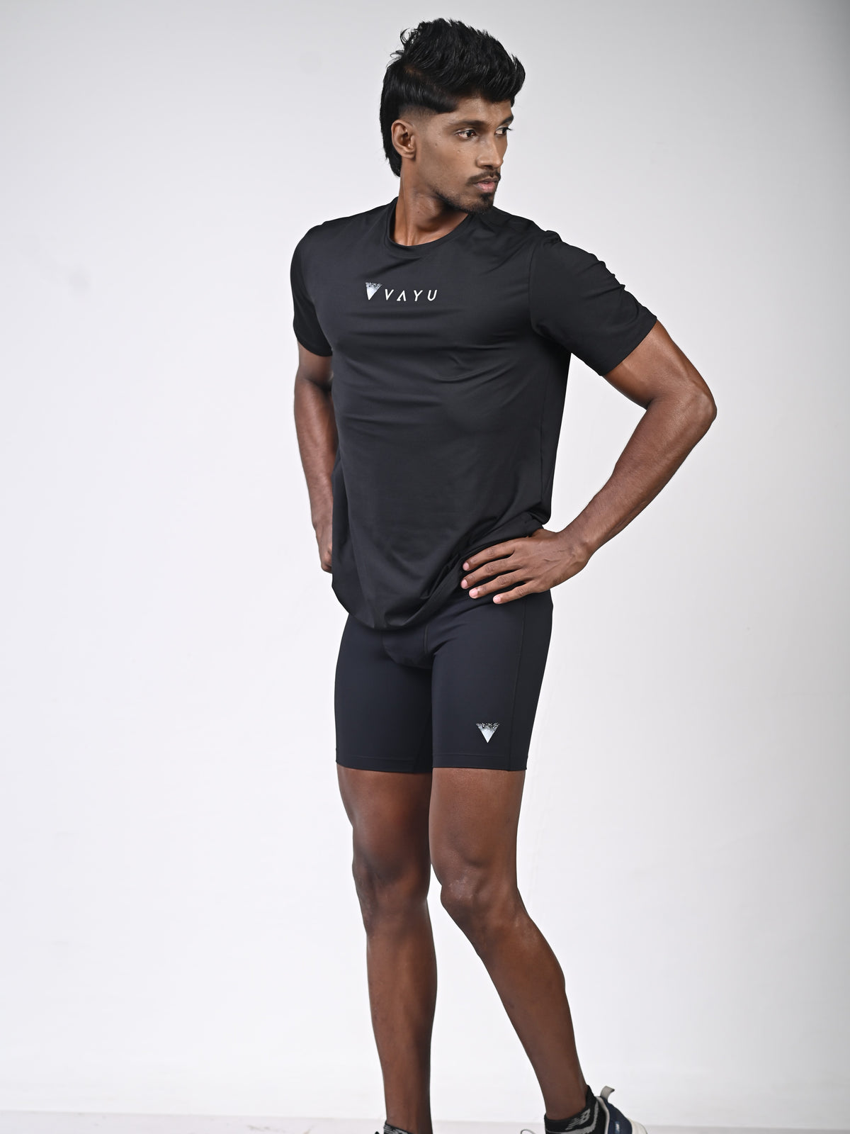 VAYU Men's Crew Neck T-Shirt – Everyday Performance Activewear