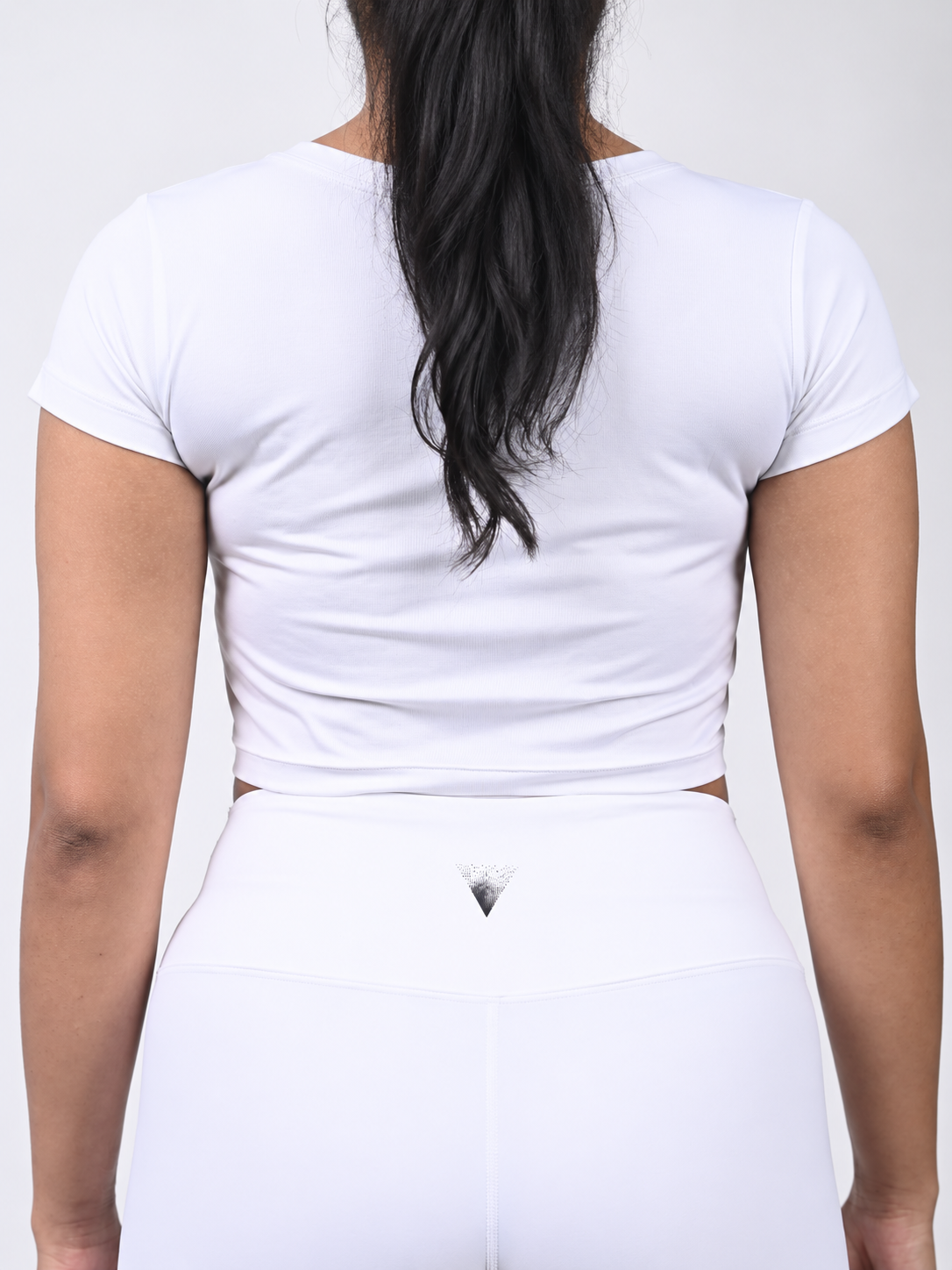 VAYU Women’s Crop Top – Modern Performance Activewear