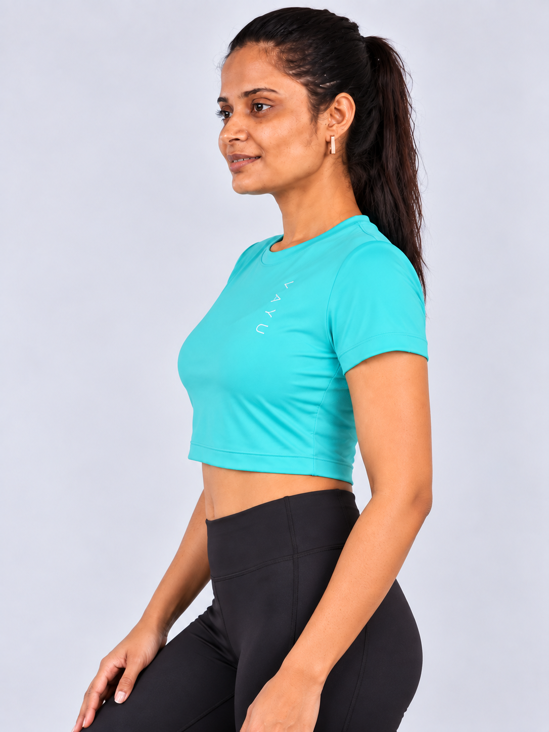 VAYU Women’s Crop Top – Modern Performance Activewear