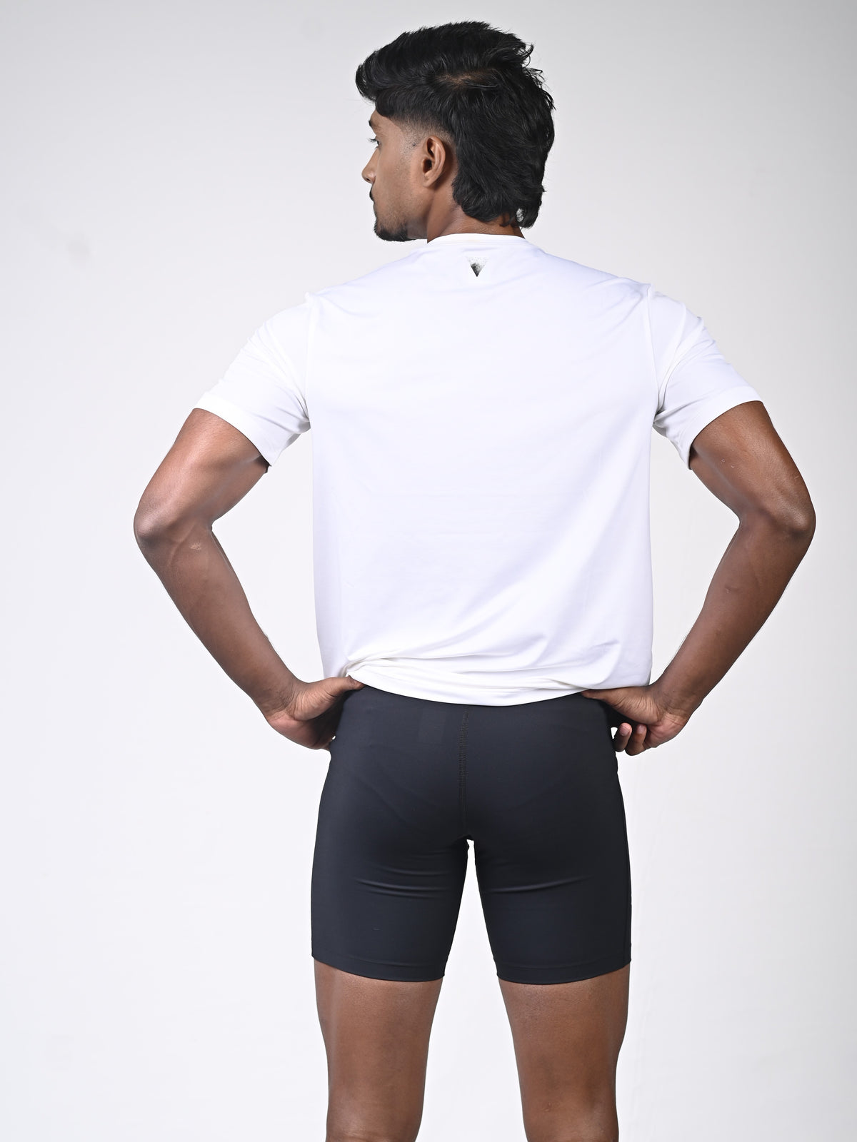 VAYU Men's Crew Neck T-Shirt – Everyday Performance Activewear