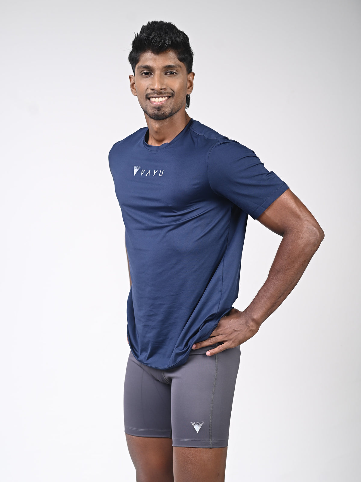 VAYU Men's Crew Neck T-Shirt – Everyday Performance Activewear