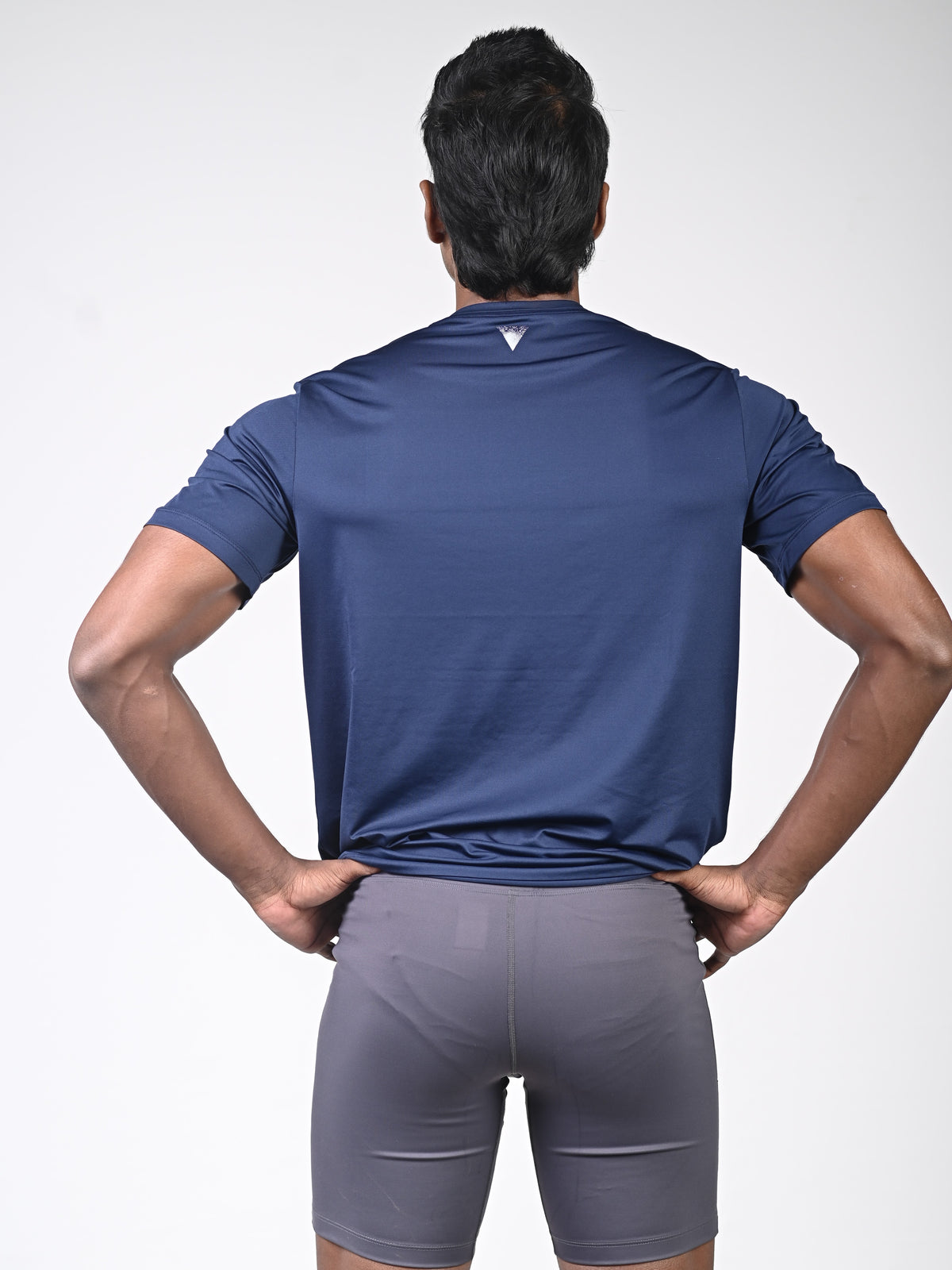 VAYU Men's Crew Neck T-Shirt – Everyday Performance Activewear