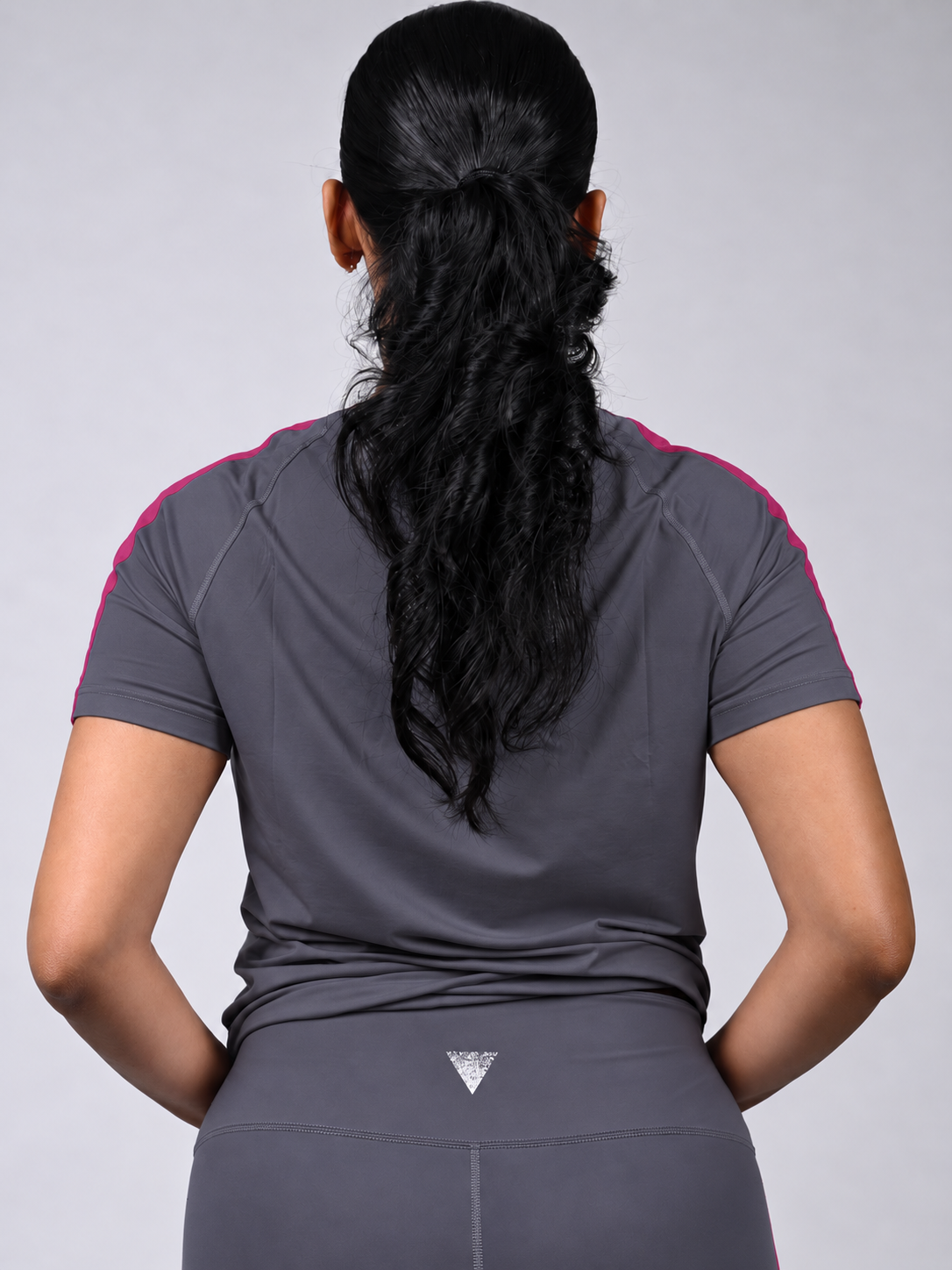 VAYU Women’s Crew Neck T-Shirt – Sri Lankan Heritage Handloom Activewear