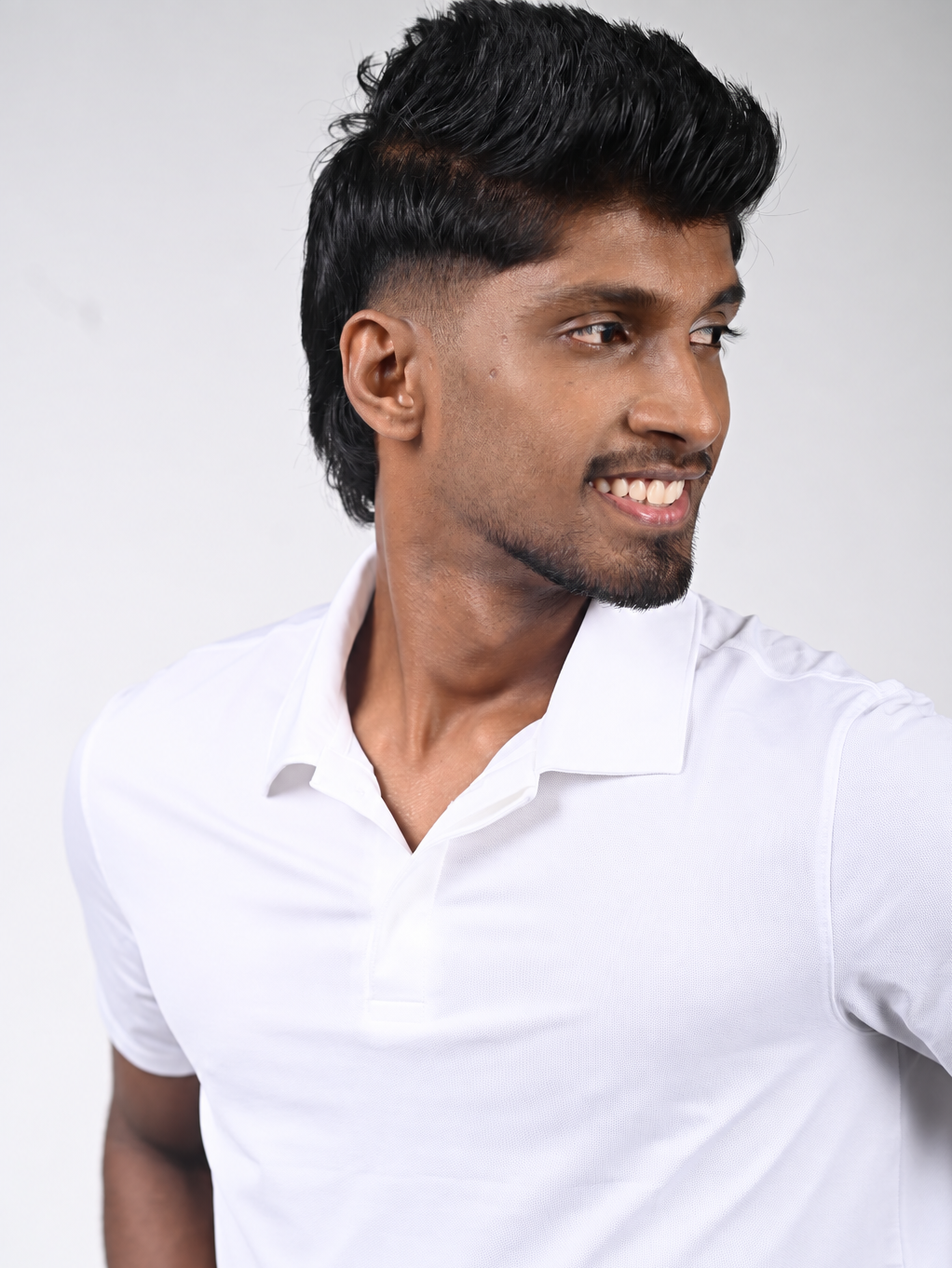 VAYU Men’s Golf Polo T-Shirt – Quiet Luxury